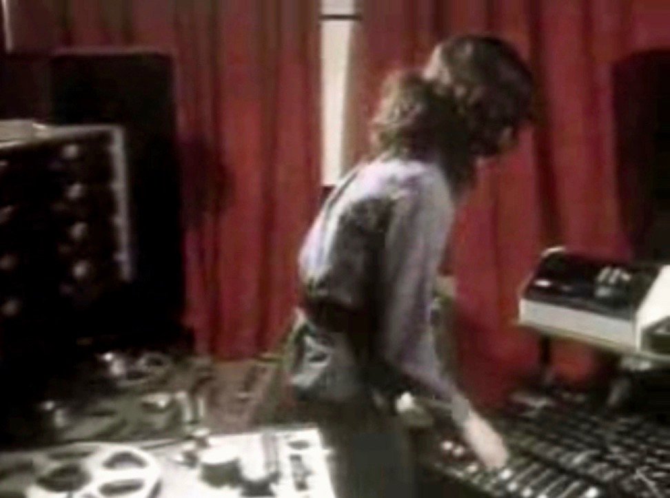 RW02340 